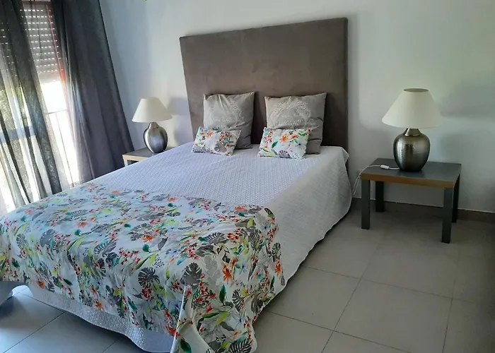 Zacarias By Ferias Com Sol Апартаменты